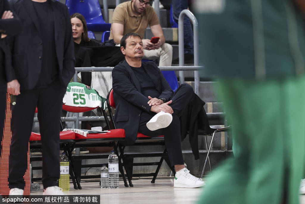 佩雷·罗梅乌：巴萨女足联赛七连冠，常规是关键